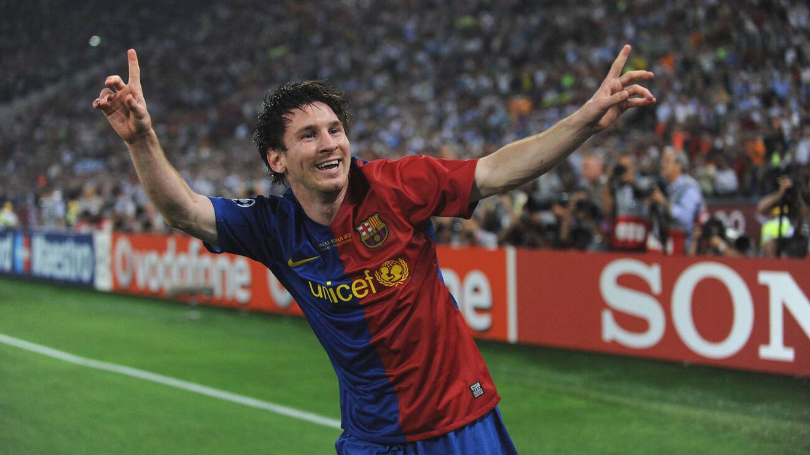 Barcelona's Lionel Messi celebrates after scoring the second goal during the UEFA Champion League Final soccer match, Barcelona FC vs Manchester United at the Stadio Olimpico in Rome, Italy on May 27, 2009.