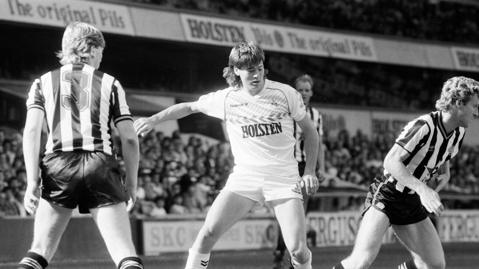 Tottenham Hotspur 5-1 Newcastle, League match at White Hart Lane, Saturday 7th September 1985. Chris Waddle